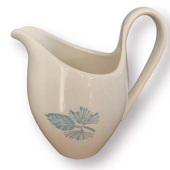 MCM Stetson Marcrest Blue Spruce Pinecone Ceramic Creamer - Picture 2 of 11